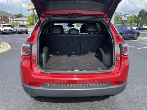Used 2025 Jeep Compass Limited AWD/4WD image 36