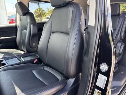 Used 2025 Honda Odyssey EX-L image 16