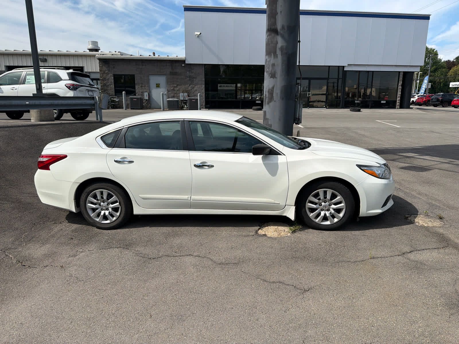 Used 2016 Nissan Altima 2.5 S w/ Power Driver Seat Package FWD image 16