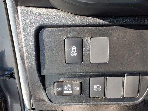 Used 2022 Toyota Tacoma SR image 25