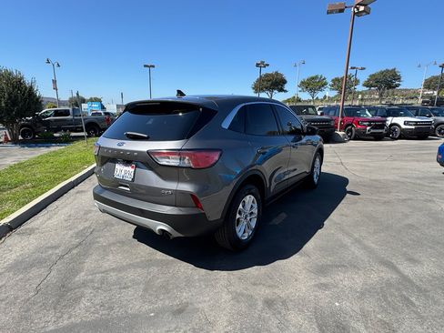 Used 2022 Ford Escape SE w/ Convenience Package image 5