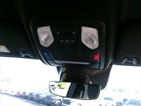 Certified 2025 RAM 2500 Big Horn AWD/4WD image 19