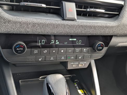 Certified 2026 Subaru Outback Premium AWD/4WD image 31