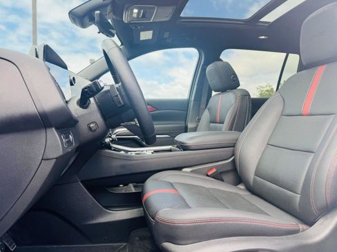 Used 2024 Chevrolet Traverse RS w/ LPO, Floor Liner Package image 24