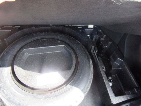 Used 2018 Toyota C-HR XLE FWD image 46