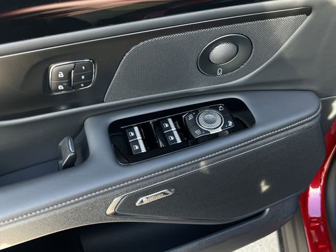 New 2026 Lincoln Nautilus Reserve w/ Jet Appearance Package image 27