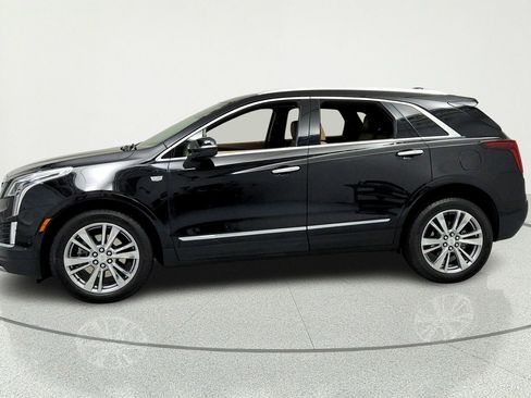 Certified 2023 Cadillac XT5 Premium Luxury w/ Platinum Package AWD/4WD image 2