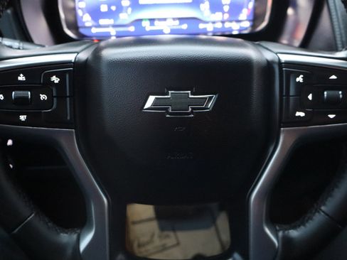 Used 2023 Chevrolet Suburban Z71 image 19