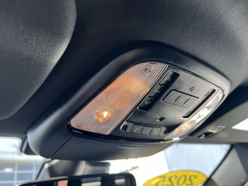 Used 2025 Dodge Durango GT image 29