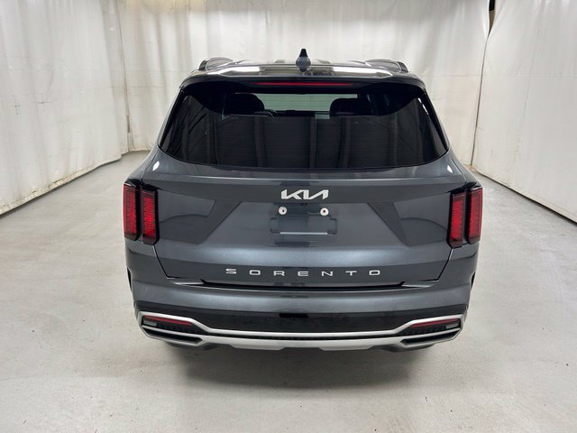Used 2022 Kia Sorento S FWD image 6