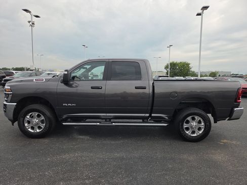 Used 2025 RAM 2500 Big Horn AWD/4WD image 4