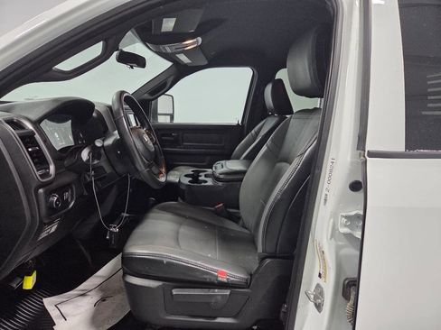 Used 2023 RAM 2500 Tradesman AWD/4WD image 9