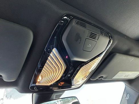Used 2025 BMW 330i Sedan RWD image 25