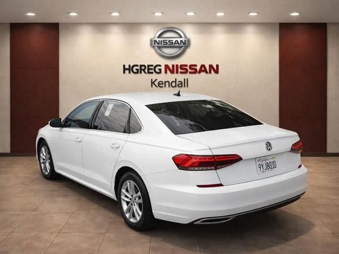 Used 2021 Volkswagen Passat 2.0T S FWD image 2