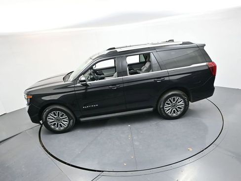 New 2026 Ford Expedition Platinum image 24
