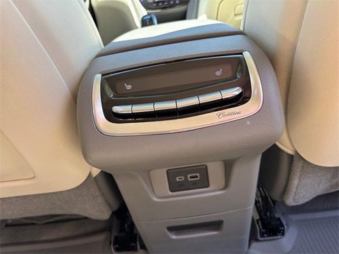 Certified 2024 Cadillac XT6 Premium Luxury w/ LPO, Floor Liner Package image 15