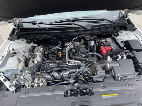 Used 2025 Nissan Altima 2.5 SV FWD image 32