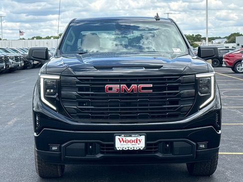 New 2026 GMC Sierra 1500 Elevation w/ Elevation Select Package AWD/4WD image 3
