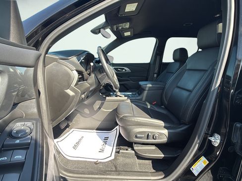 Used 2023 Chevrolet Traverse LT w/ Rear Camera Mirror Package AWD/4WD image 21