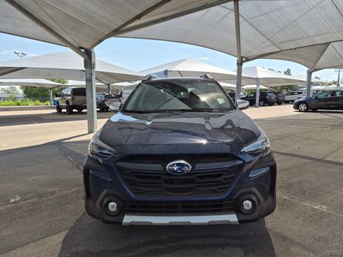 Used 2025 Subaru Outback Touring XT AWD/4WD image 2