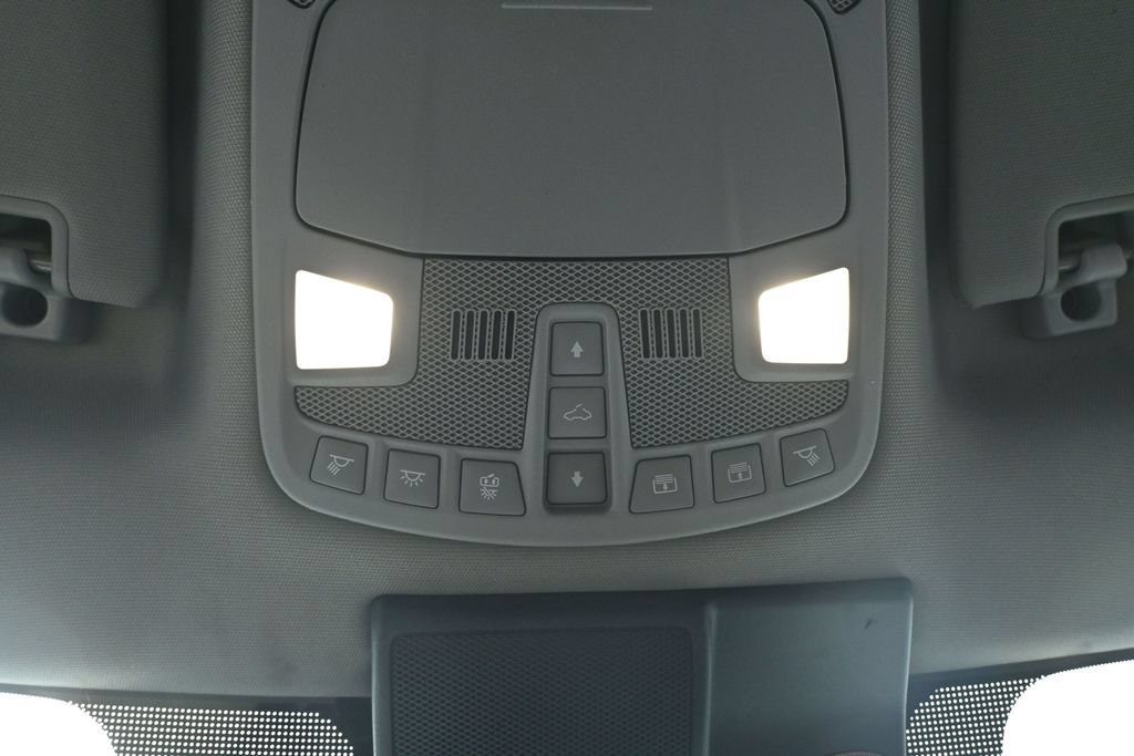 Used 2019 Ford F150 Lariat w/ Equipment Group 502A Luxury AWD/4WD image 29
