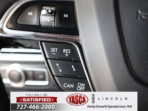 Used 2020 Lincoln Navigator L Reserve w/ Equipment Group 208A Reserve AWD/4WD image 28