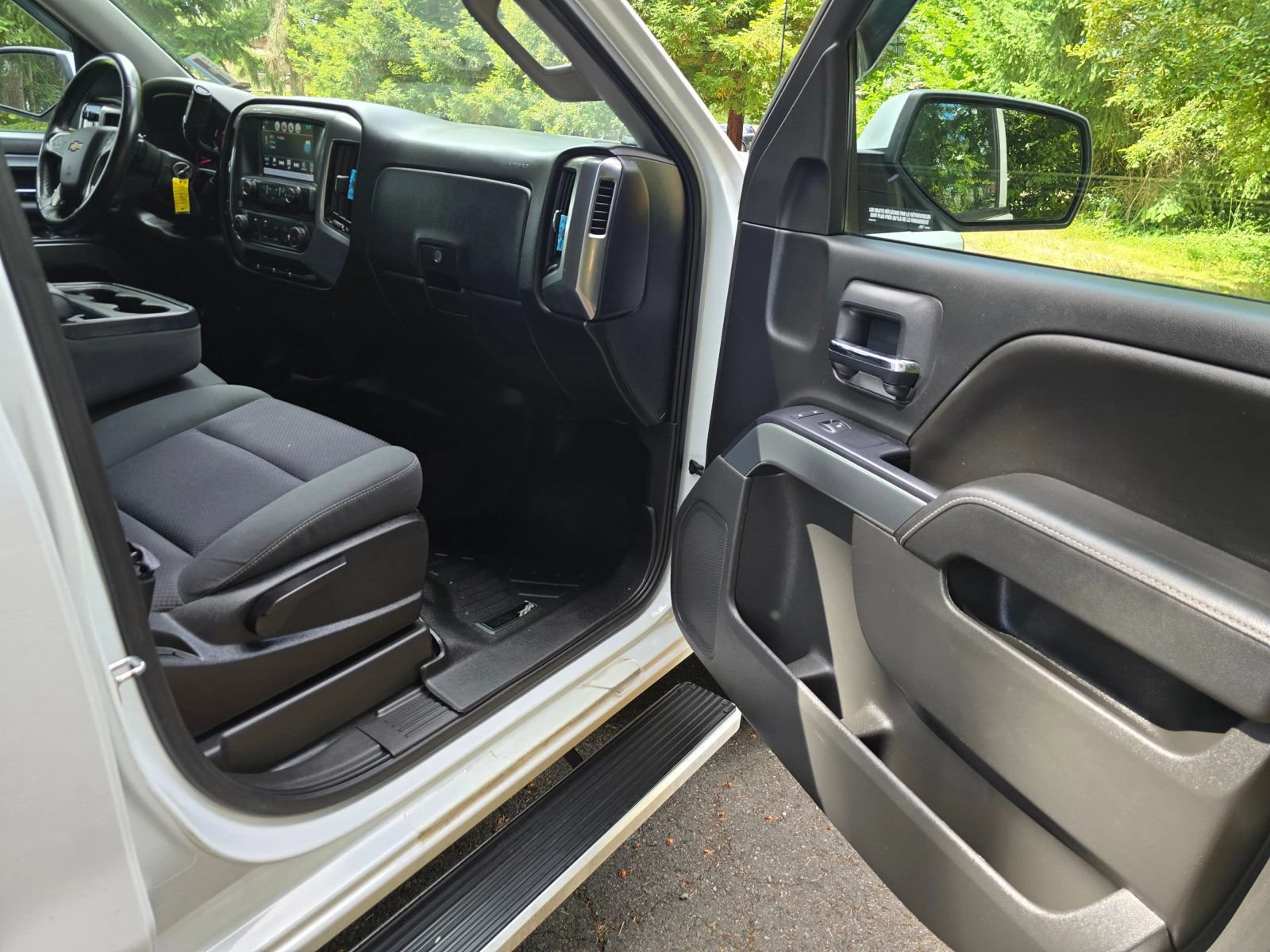 Used 2016 Chevrolet Silverado 1500 LT w/ Trailering Package AWD/4WD image 13