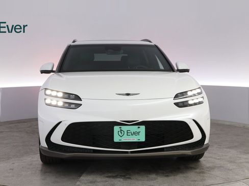 Used 2024 Genesis GV60 Performance AWD/4WD image 12
