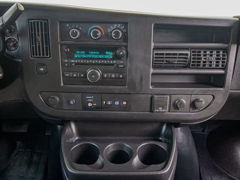 Used 2017 Chevrolet Express 3500 LT w/ LT Preferred Equipment Group image 20