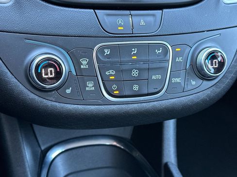 Used 2023 Chevrolet Malibu LT image 21