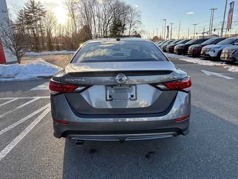 Used 2023 Nissan Sentra SR w/ Trunk Package image 4