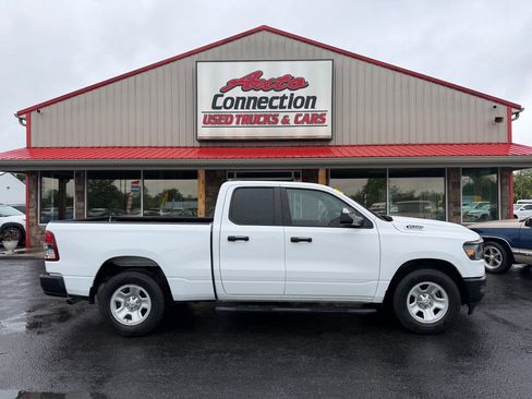 Used 2024 RAM 1500 Tradesman w/ Trailer Tow Group RWD image 3