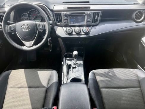 Used 2016 Toyota RAV4 LE FWD image 24