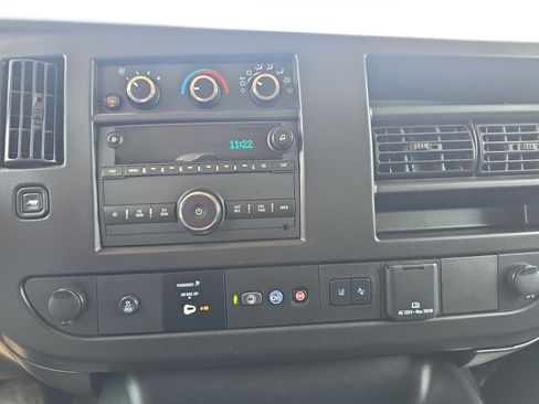 Used 2024 Chevrolet Express 3500 LS RWD image 28