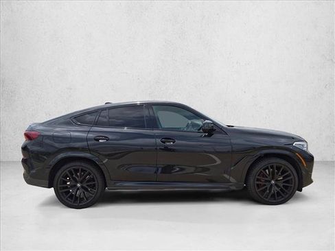 Used 2022 BMW X6 xDrive40i w/ Executive Package AWD/4WD image 4