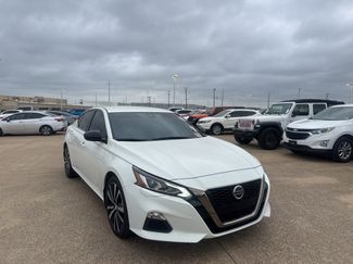 Used 2021 Nissan Altima 2.5 SR video 1