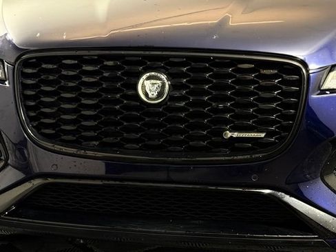 Used 2024 Jaguar F-PACE R-Dynamic S AWD/4WD image 10