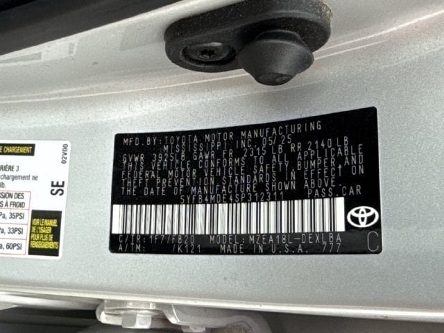 Used 2025 Toyota Corolla LE FWD image 30