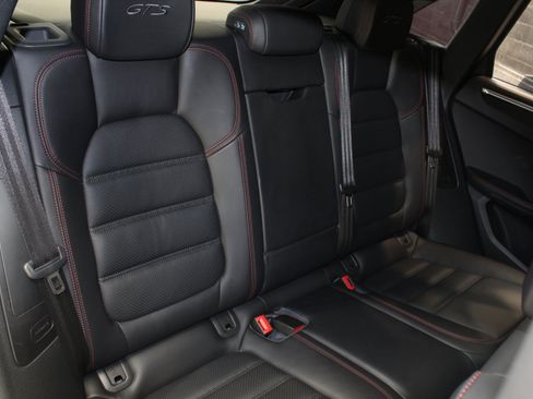 Used 2017 Porsche Macan GTS AWD/4WD image 51