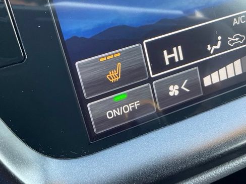 Certified 2025 Subaru Outback Wilderness AWD/4WD image 27