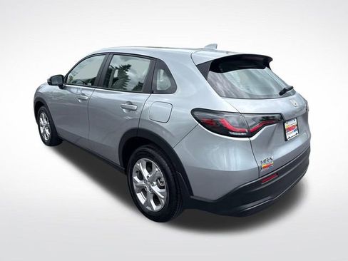Used 2023 Honda HR-V LX image 3