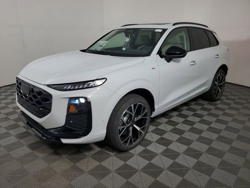 New 2026 Audi Q3 quattro 2.0T AWD/4WD image 3