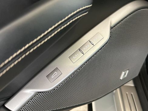 Used 2019 Ferrari Portofino RWD image 51