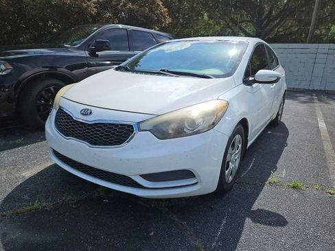 Used 2016 Kia Forte LX w/ LX Popular Package FWD image 2