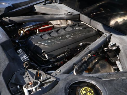 Used 2022 Chevrolet Corvette Stingray Coupe w/ Z51 Performance Package image 19