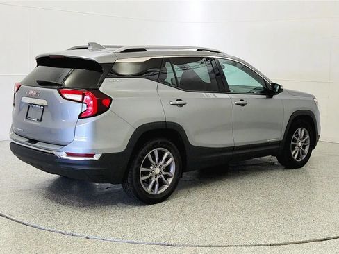 Used 2023 GMC Terrain SLT FWD image 7