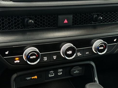 Used 2023 Honda CR-V EX image 17