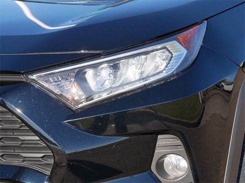 Used 2020 Toyota RAV4 XLE image 10