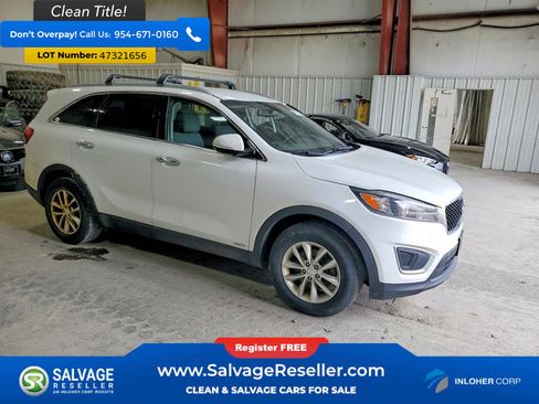 Used 2017 Kia Sorento LX w/ LX Convenience Package image 5