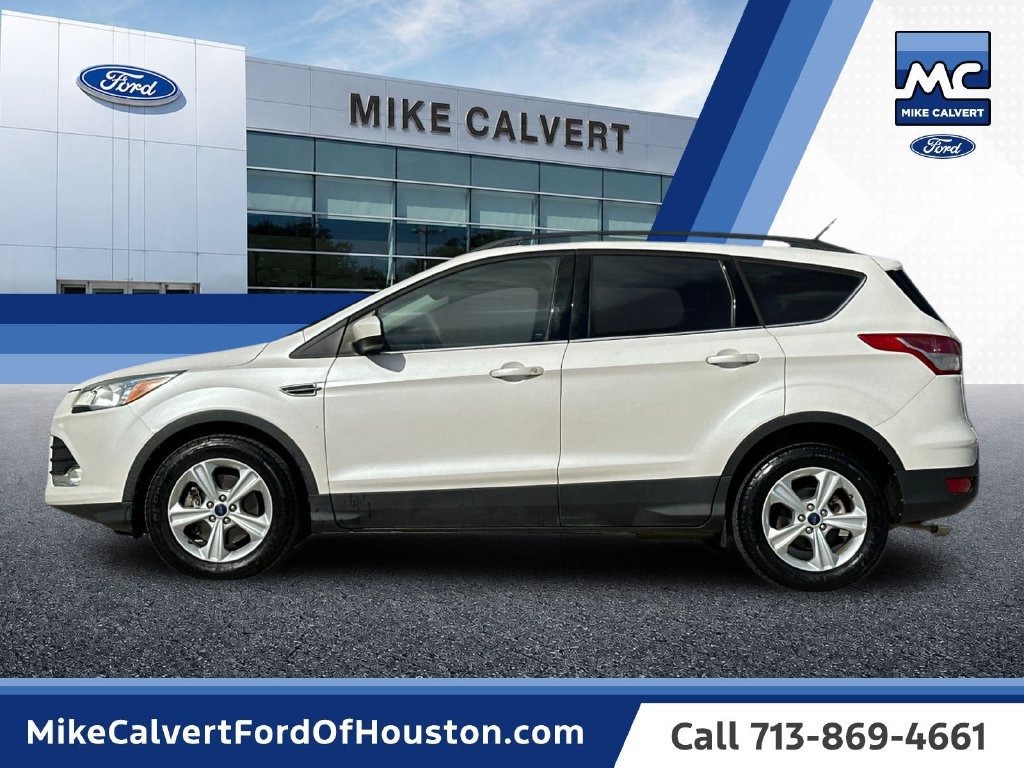 Used 2016 Ford Escape SE w/ SE Leather Comfort Package FWD image 2